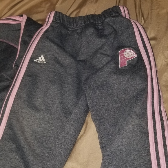 SUPER CUTE LITTLE GIRLS ADIDAS INDIANA PACERS SWEAT SUIT (READ DESCRIPTION) - Picture 3 of 9